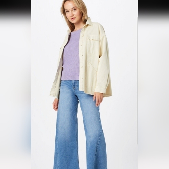 Ann TAYLOR LIGHT PURPLE WAFFLE SWEATER SIZE MEDIUM - Picture 2 of 16